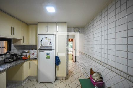 Casa para alugar com 600m², 3 quartos e 2 vagas Casa para alugar com 600m², 3 quartos e 2 vagasCozinha