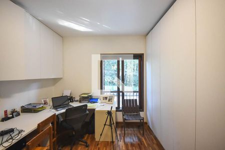 Casa para alugar com 600m², 3 quartos e 2 vagas Casa para alugar com 600m², 3 quartos e 2 vagasQuarto 1