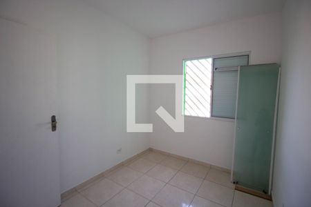 Quarto 2 de casa à venda com 3 quartos, 65m² em Vila Curuçá Velha, São Paulo