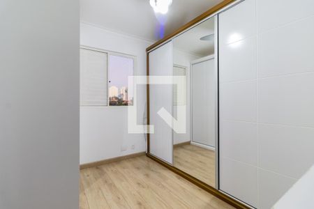 Quarto 1 de apartamento à venda com 3 quartos, 64m² em Vila Sofia, São Paulo