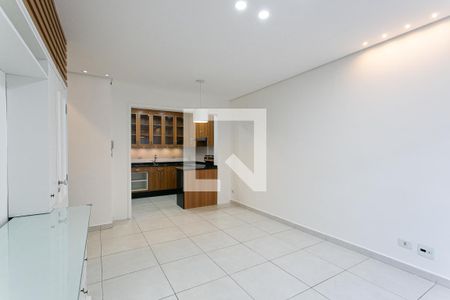 Sala de casa de condomínio à venda com 3 quartos, 120m² em Vila Carrão, São Paulo