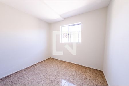 Quarto 1 de casa para alugar com 2 quartos, 59m² em Bonfim, Belo Horizonte