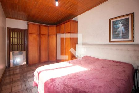 Casa à venda com 160m², 3 quartos e 5 vagas Casa à venda com 160m², 3 quartos e 5 vagasQuarto