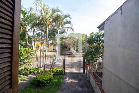 Casa à venda com 160m², 3 quartos e 5 vagas Casa à venda com 160m², 3 quartos e 5 vagasVista