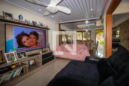 Sala  de casa à venda com 3 quartos, 160m² em Rubem Berta, Porto Alegre