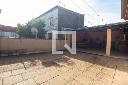 Casa à venda com 160m², 3 quartos e 5 vagas Casa à venda com 160m², 3 quartos e 5 vagasÁrea Externa