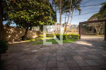 Casa à venda com 160m², 3 quartos e 5 vagas Casa à venda com 160m², 3 quartos e 5 vagasÁrea Externa