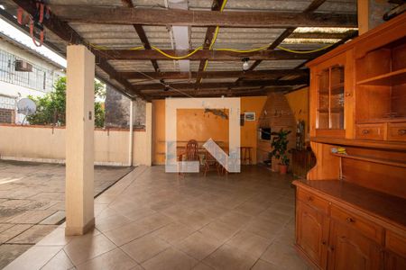 Casa à venda com 160m², 3 quartos e 5 vagas Casa à venda com 160m², 3 quartos e 5 vagasÁrea Gourmet