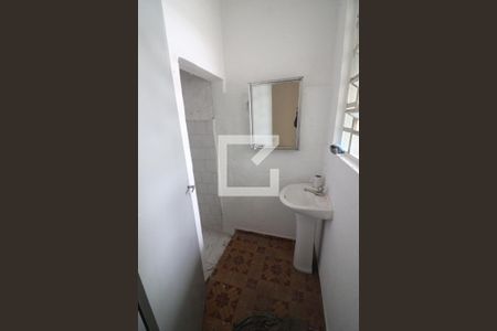 Banheiro  de casa para alugar com 1 quarto, 45m² em Vila Diva (zona Norte), São Paulo