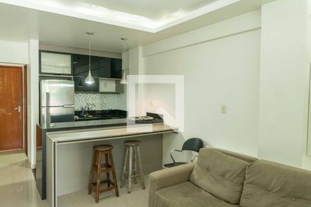 Sala de apartamento à venda com 1 quarto, 40m² em Itaipu, Niterói