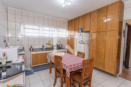 Casa à venda com 203m², 2 quartos e 5 vagas Casa à venda com 203m², 2 quartos e 5 vagasCozinha