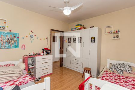 Casa à venda com 203m², 2 quartos e 5 vagas Casa à venda com 203m², 2 quartos e 5 vagasSuite