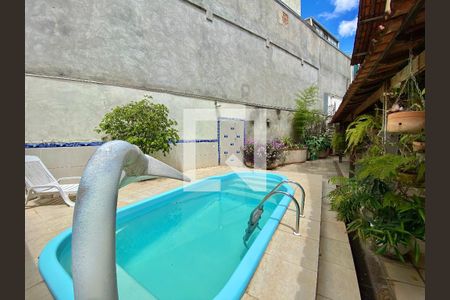 Casa à venda com 5 quartos, 380m² em Ouro Preto, Belo Horizonte