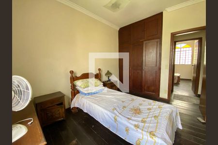 Casa à venda com 5 quartos, 380m² em Ouro Preto, Belo Horizonte