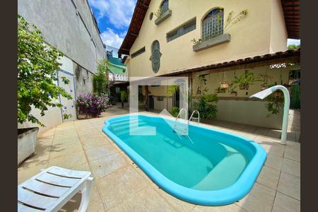 Casa à venda com 5 quartos, 380m² em Ouro Preto, Belo Horizonte