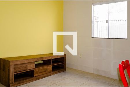 Sala de apartamento para alugar com 2 quartos, 60m² em Ingleses Norte, Florianópolis