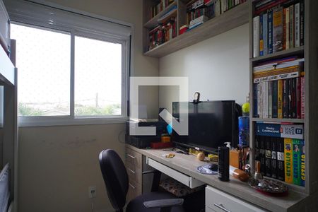 Quarto 1 de apartamento para alugar com 3 quartos, 82m² em São Geraldo, Porto Alegre