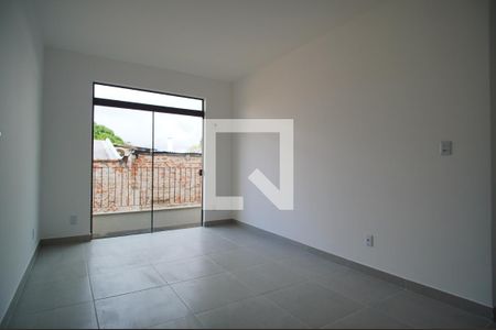 Sala de apartamento para alugar com 4 quartos, 87m² em São João, Porto Alegre