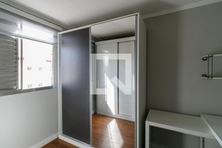 Quarto 1 de apartamento para alugar com 3 quartos, 45m² em Conjunto Habitacional Padre Manoel de Paiva, São Paulo