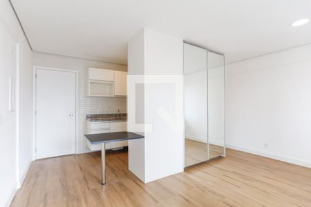 Quarto de kitnet/studio para alugar com 1 quarto, 32m² em Centro Histórico de São Paulo, São Paulo