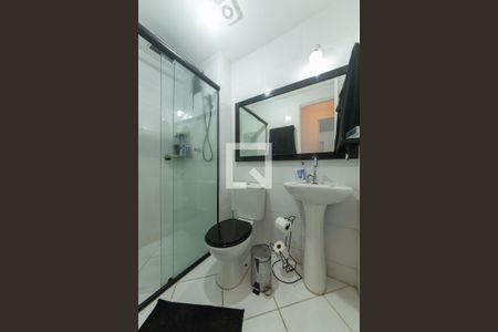 Banheiro Social de apartamento à venda com 3 quartos, 62m² em Água Funda, São Paulo