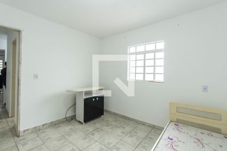 Quarto 1 de casa à venda com 2 quartos, 80m² em Vila Carmosina, São Paulo