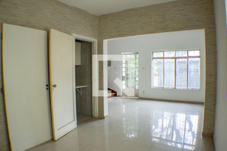 Sala de casa à venda com 2 quartos, 150m² em Saúde, São Paulo