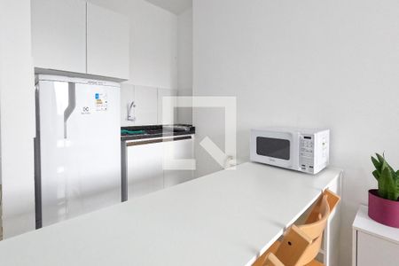 Quarto/Sala/Cozinha de kitnet/studio para alugar com 1 quarto, 25m² em Centro, Guarulhos