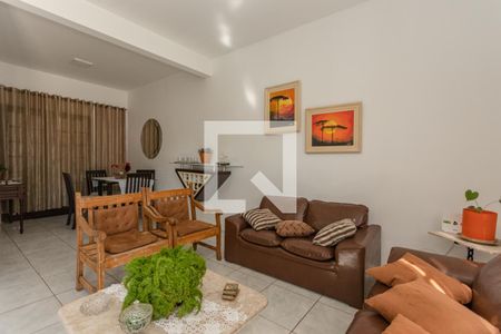 Sala de casa para alugar com 3 quartos, 255m² em Cajuru, Curitiba