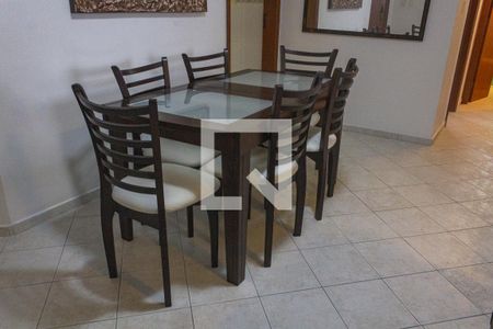 Detalhe da sala de apartamento para alugar com 3 quartos, 100m² em Guilhermina, Praia Grande