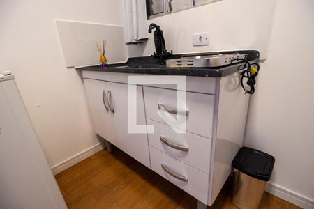 Cozinha de kitnet/studio para alugar com 1 quarto, 25m² em Jardim Bonfiglioli, São Paulo