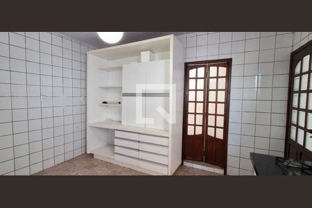 Casa para alugar com 306m², 3 quartos e 3 vagas Casa para alugar com 306m², 3 quartos e 3 vagasCozinha