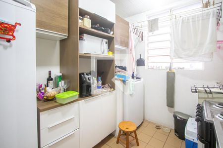 Cozinha de apartamento à venda com 1 quarto, 38m² em Santo Antônio, Porto Alegre