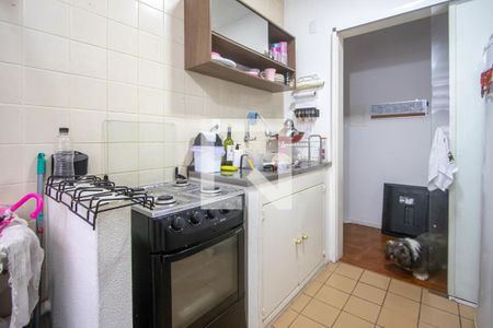 Cozinha de apartamento à venda com 1 quarto, 38m² em Santo Antônio, Porto Alegre