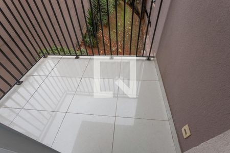 Varanda da sala  de apartamento para alugar com 3 quartos, 64m² em Centro, Diadema