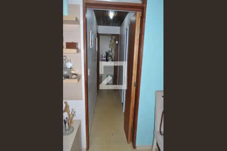 Corredor de apartamento para alugar com 2 quartos, 56m² em Jacarepaguá, Rio de Janeiro