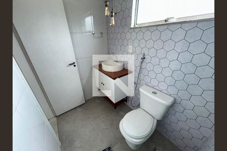 Banheiro da Suíte de apartamento à venda com 3 quartos, 105m² em Penha Circular, Rio de Janeiro