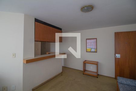 Sala/Cozinha de apartamento para alugar com 1 quarto, 50m² em Campo Belo, São Paulo