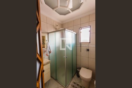 Casa à venda com 259m², 3 quartos e 5 vagas Casa à venda com 259m², 3 quartos e 5 vagasBanheiro da Suíte