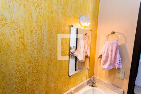 Casa à venda com 259m², 3 quartos e 5 vagas Casa à venda com 259m², 3 quartos e 5 vagasEspelho