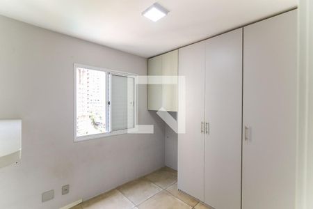 Quarto 1 de apartamento para alugar com 2 quartos, 48m² em Jardim Parque Morumbi, São Paulo