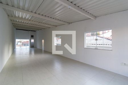 Casa para alugar com 177m², 2 quartos e 2 vagas Casa para alugar com 177m², 2 quartos e 2 vagasÁrea comum - Salão de festas