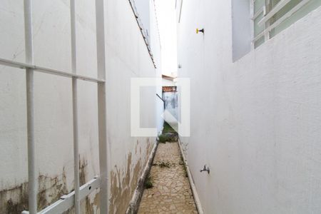 Casa para alugar com 177m², 2 quartos e 2 vagas Casa para alugar com 177m², 2 quartos e 2 vagasCorredor