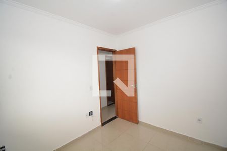 Quarto 1 de apartamento para alugar com 2 quartos, 45m² em Jardim Sulacap, Rio de Janeiro
