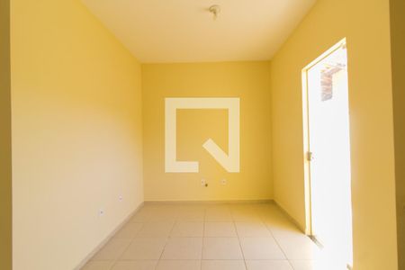 Sala de casa de condomínio para alugar com 2 quartos, 80m² em Jardim Abatiá, Sorocaba