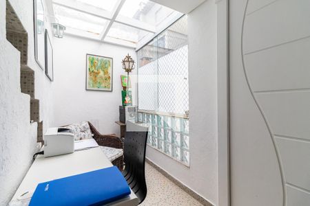 Escritório de casa para alugar com 5 quartos, 350m² em Jardim Los Angeles, São Paulo