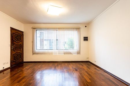 Sala  de casa para alugar com 5 quartos, 215m² em Vila Pierina, São Paulo