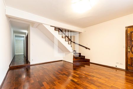 Sala  de casa para alugar com 5 quartos, 215m² em Vila Pierina, São Paulo