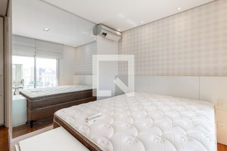 Suite 1 de apartamento para alugar com 2 quartos, 130m² em Vila Nova Conceição, São Paulo