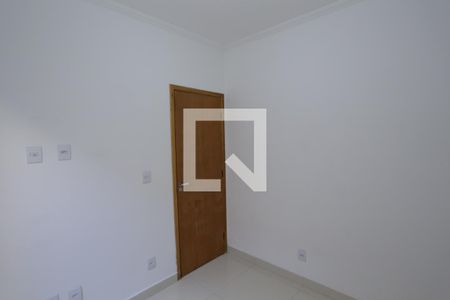 Quarto 2 de apartamento para alugar com 2 quartos, 40m² em Jardim Nordeste, São Paulo